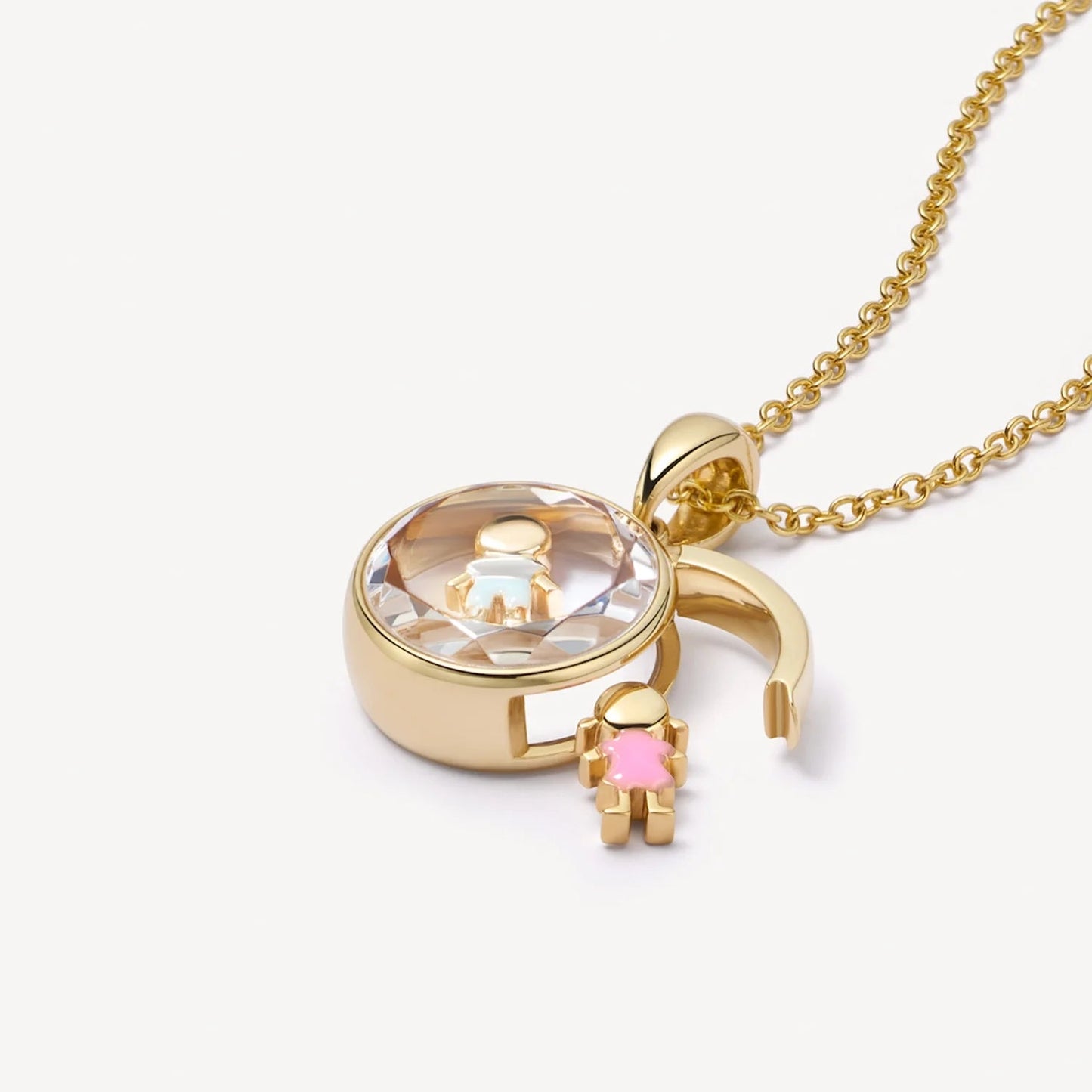 ROUND AMULET