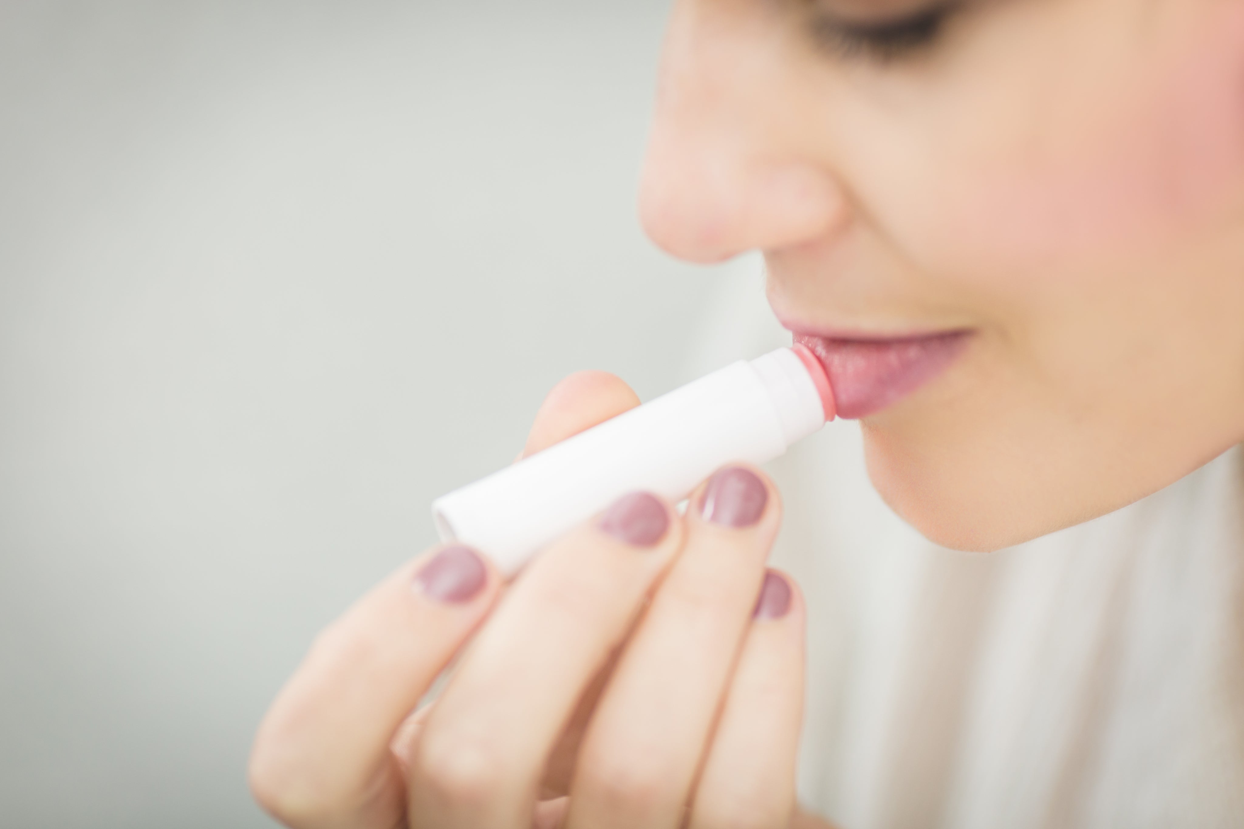 files/applying-lip-balm.jpg